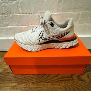 Nike React Infinity 3 Women's Road Running Shoes  Platinum Tint/Team Orange 8.5